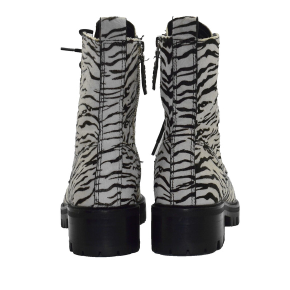 B0 Auth DOLCE VITA Gregor Zebra Print Real Calf Hair Hiker Boot Shoes Size 8.5 - Picture 5 of 8